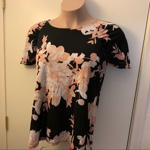 Women’s Calvin Klein Floral Blouse with sleeve Detail Size Large